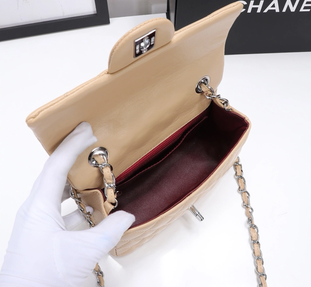 Modern 8408 Chanel AAA Quality Messenger Bags For Women - Image 4