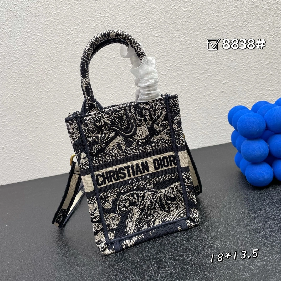 ModernLook 8868 Christian Dior AAA Quality Handbags For Women