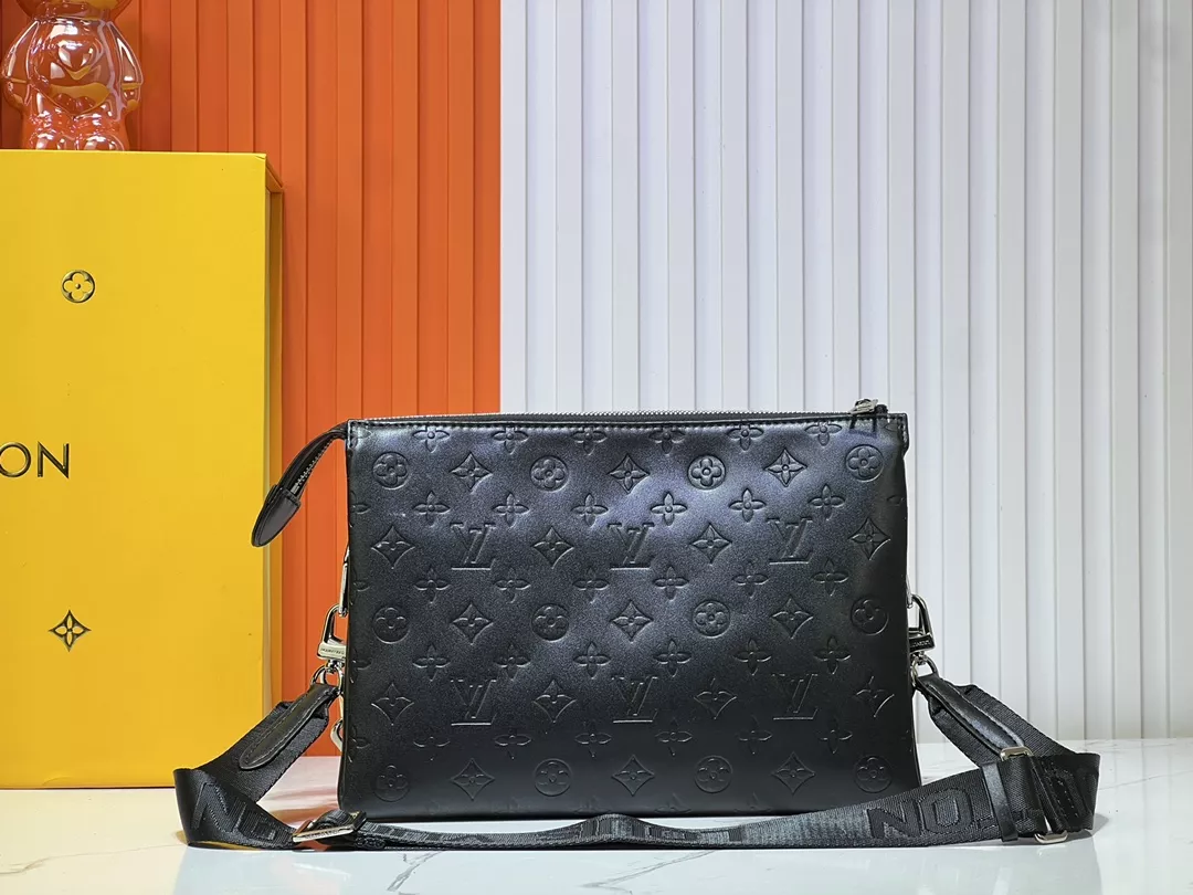 ModernLook 9958 Louis Vuitton AAA Quality Messenger Bags For Women - Image 5