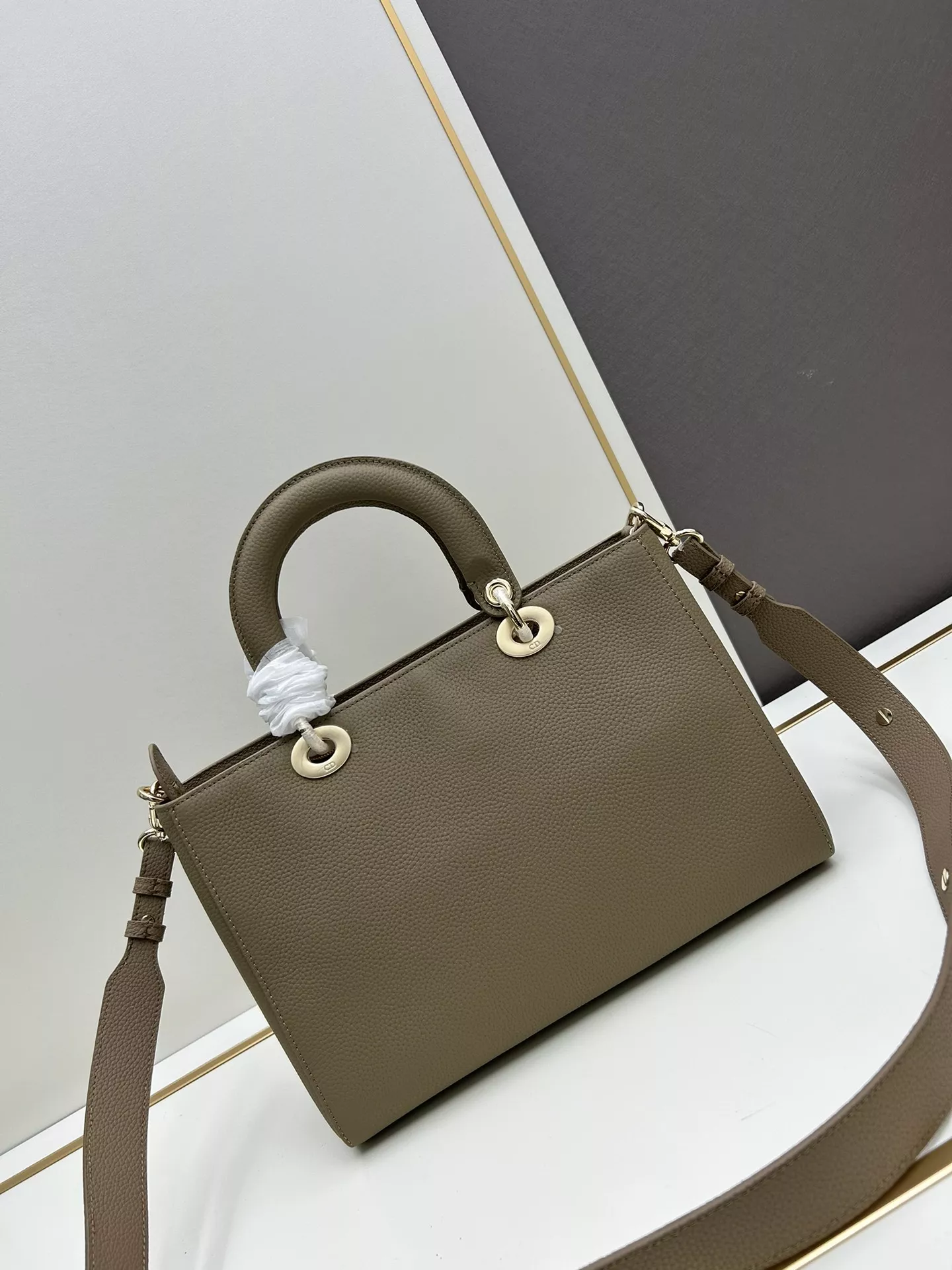 NewStyle 8347 Christian Dior AAA Quality Handbags For Women - Image 3