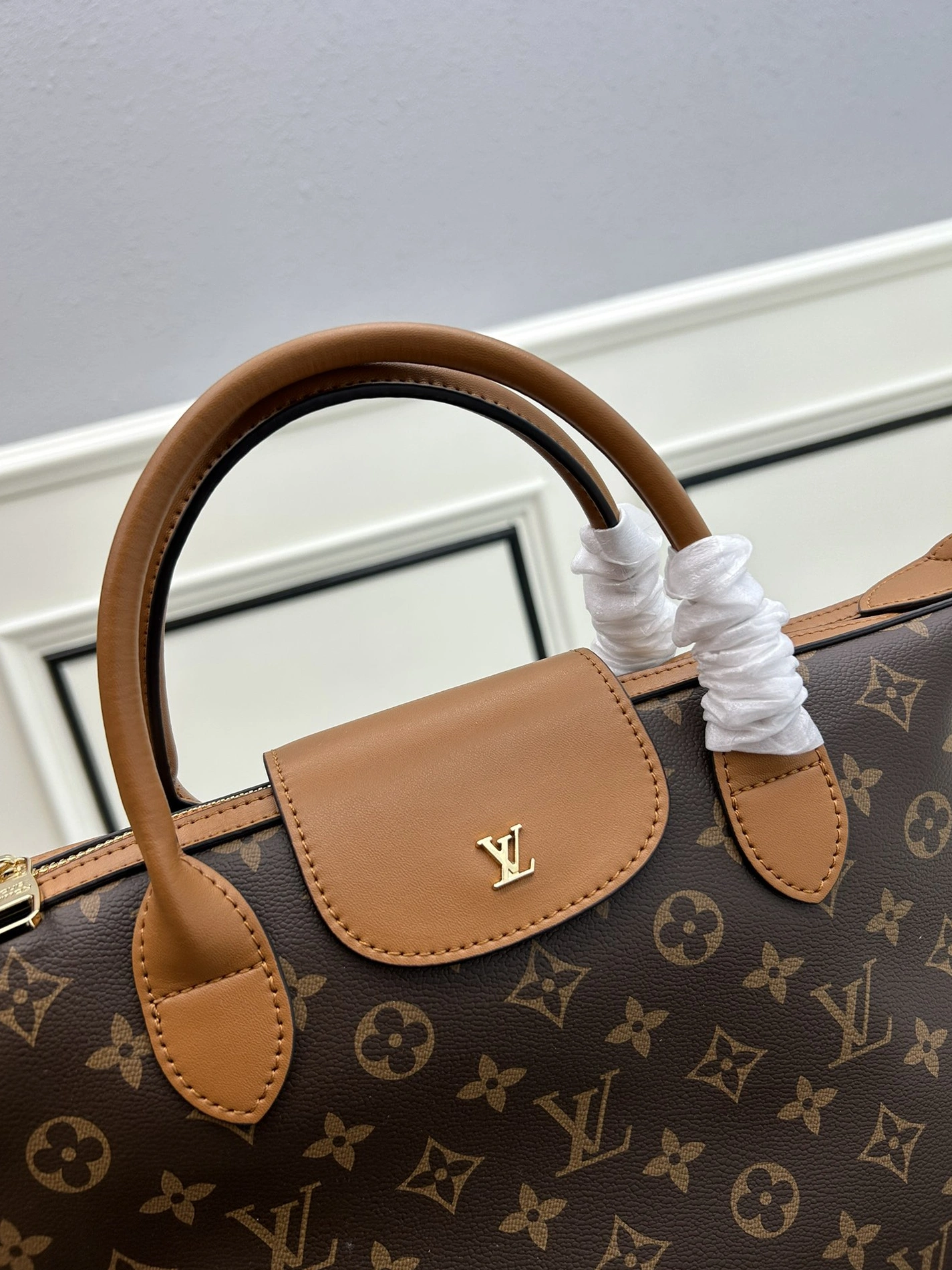 NewStyle 8878 Louis Vuitton AAA Quality Handbags For Women - Image 4