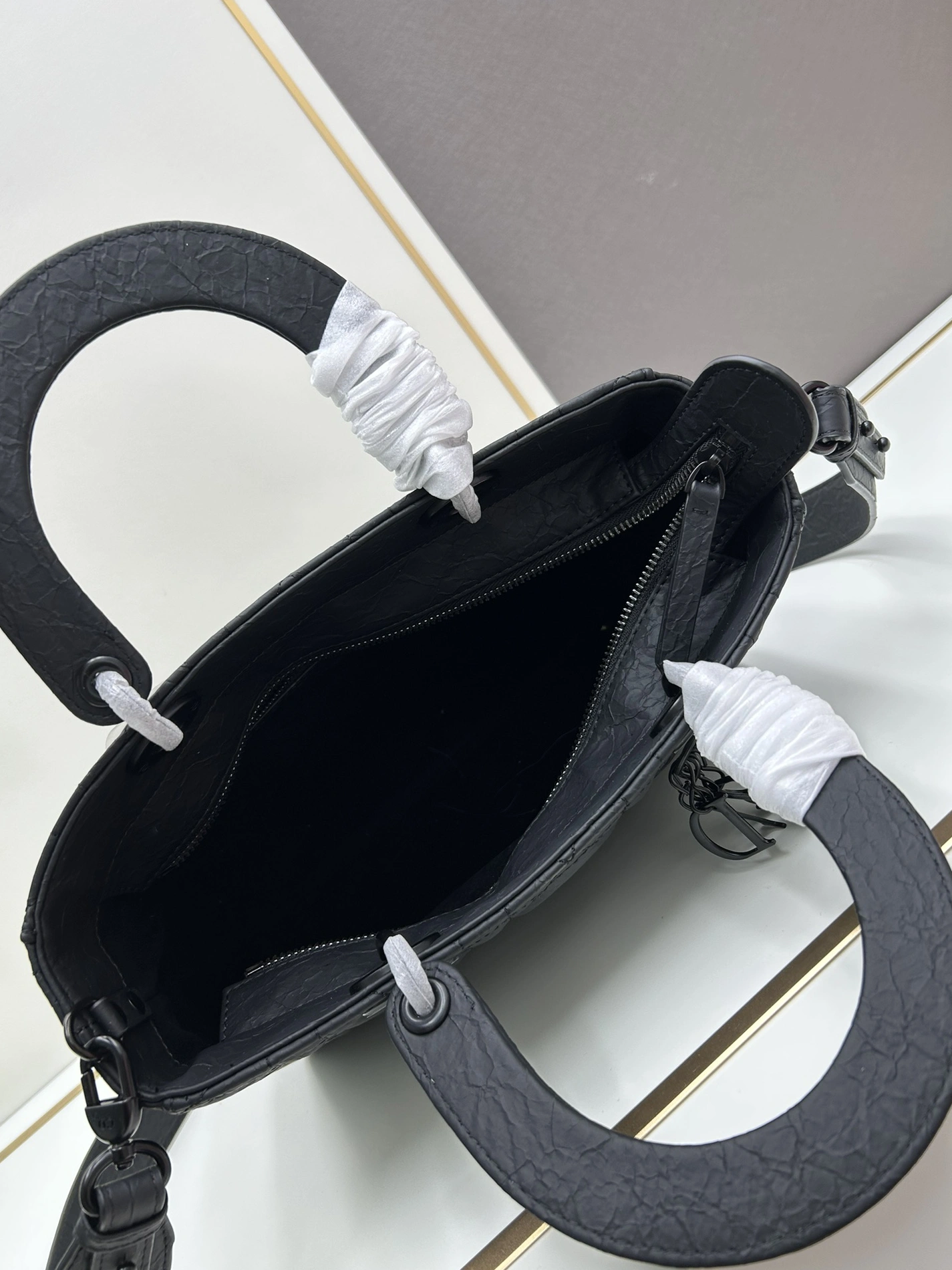 Popular 4202 Christian Dior AAA Quality Handbags For Women - Image 7