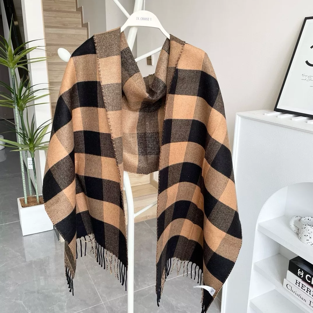 Practical 3046 Christian Dior Scarf For Women - Image 4