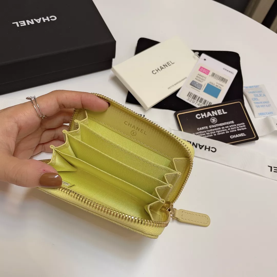 Practical 4535 Chanel Card Case - Image 7