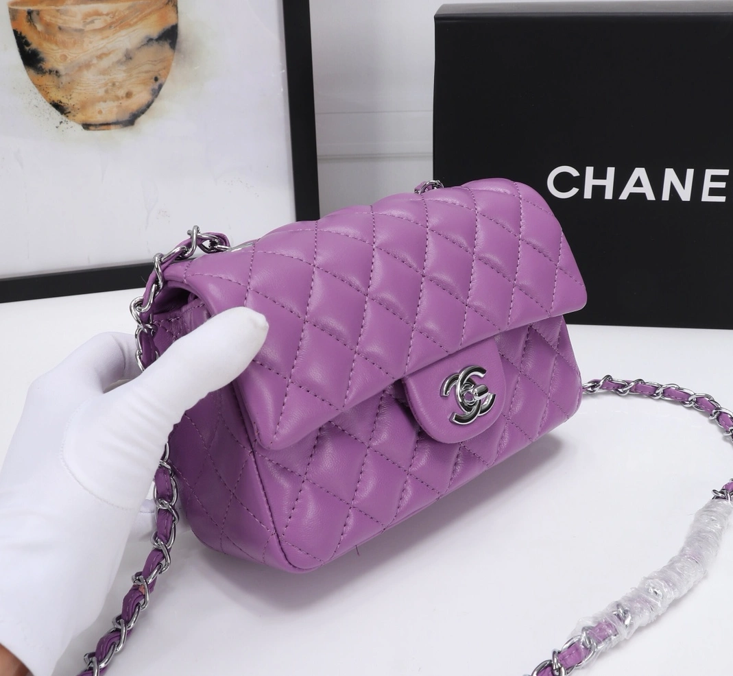 Refined 647 Chanel AAA Quality Messenger Bags For Women
