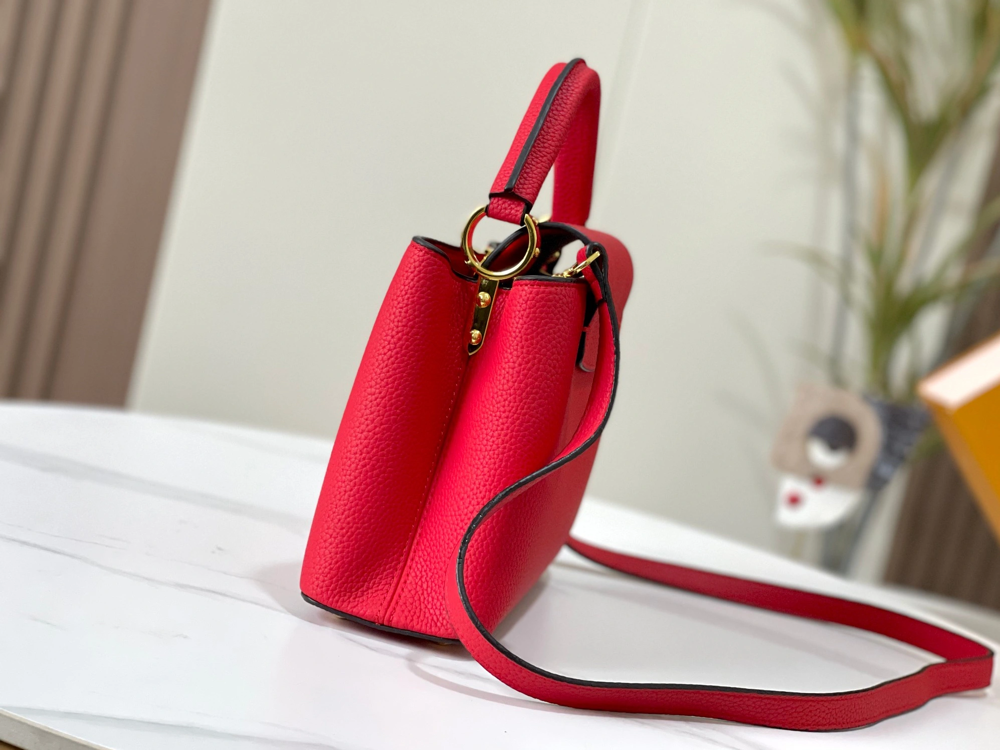 Refined 7829 Louis Vuitton AAA Quality Messenger Bags For Women