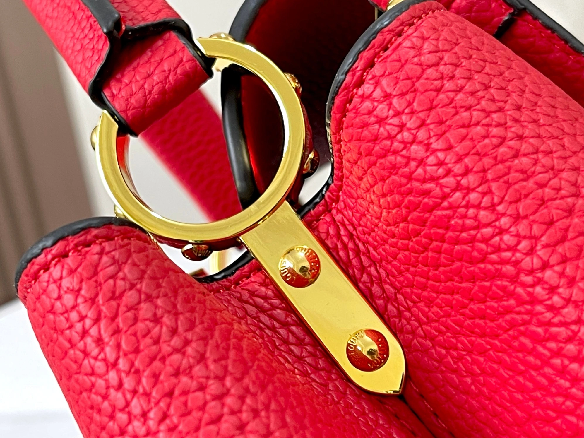 Refined 7829 Louis Vuitton AAA Quality Messenger Bags For Women - Image 6