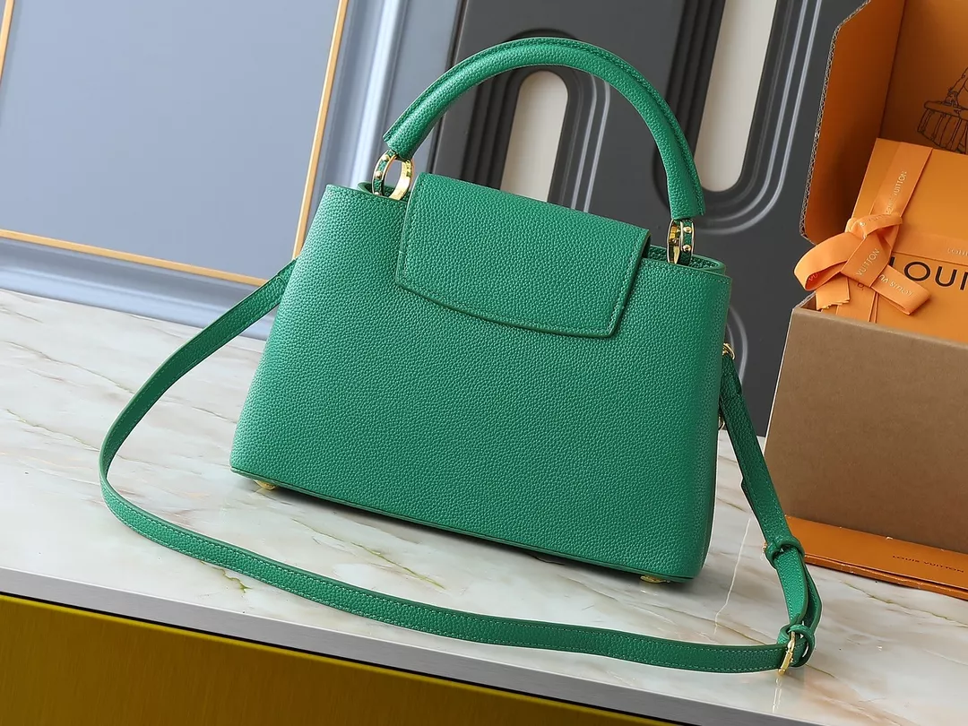 Reliable 2130 Louis Vuitton AAA Quality Messenger Bags For Women - Image 3