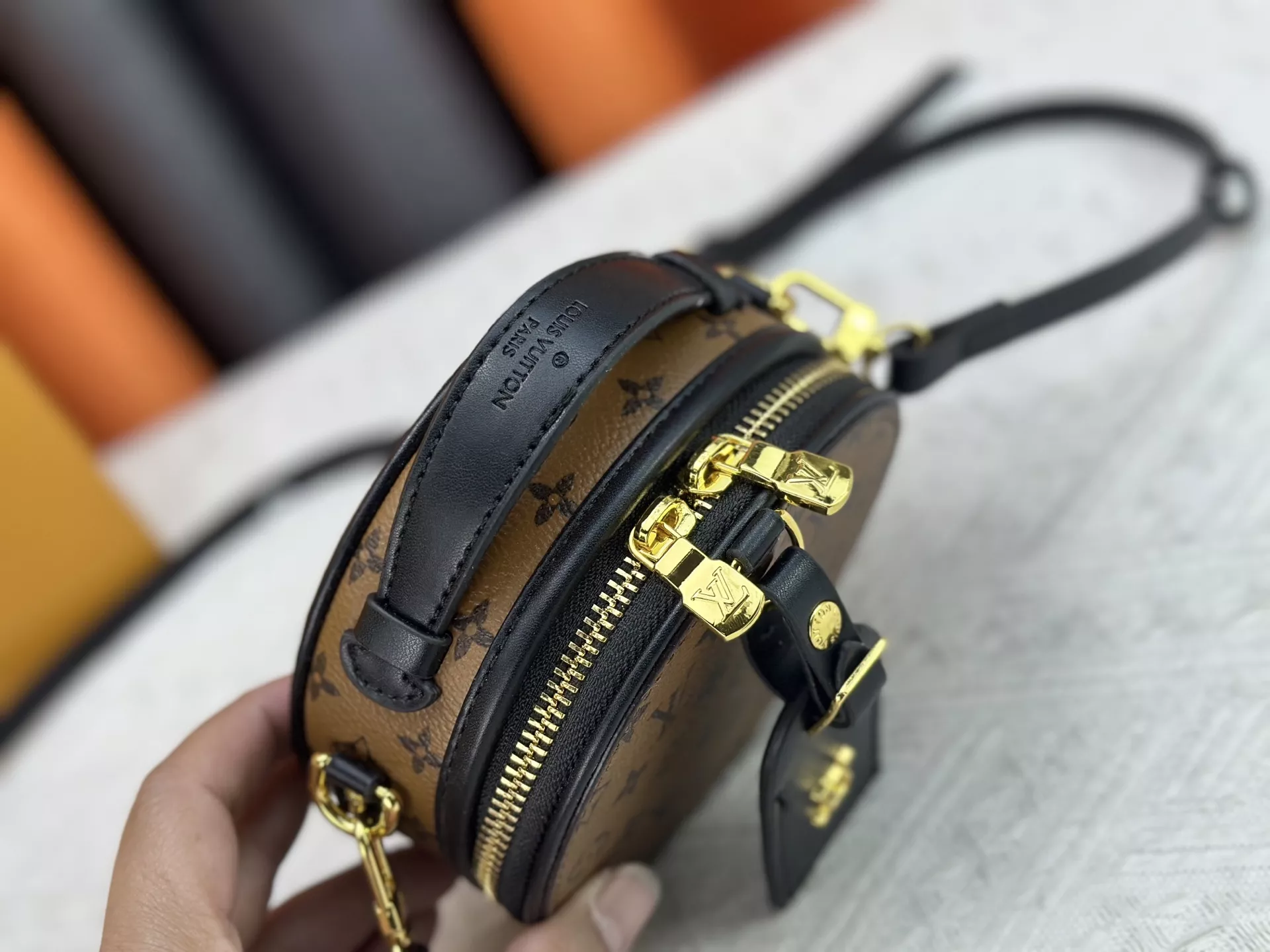 Reliable 3398 Louis Vuitton AAA Quality Messenger Bags For Women - Image 6