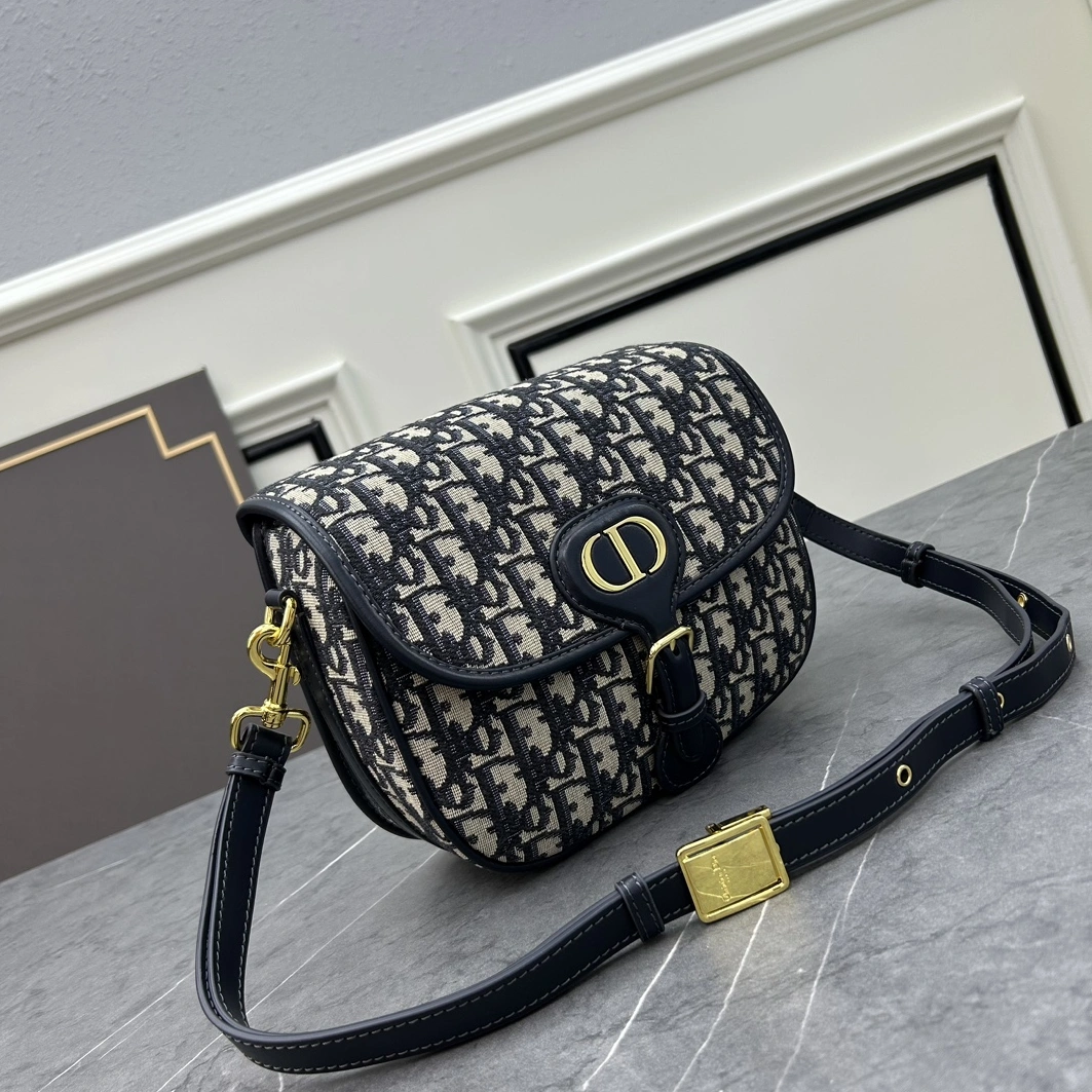 Reliable 5830 Christian Dior AAA Quality Messenger Bags For Women