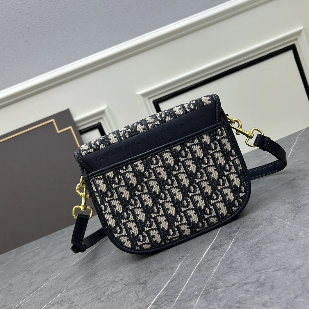 Reliable 5830 Christian Dior AAA Quality Messenger Bags For Women - Image 3