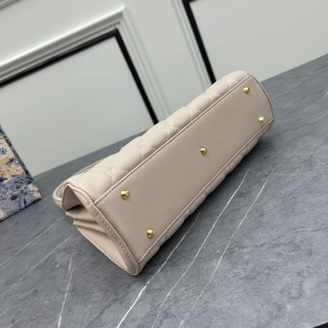 Reliable 7158 Christian Dior AAA Quality Shoulder Bags For Women - Image 5