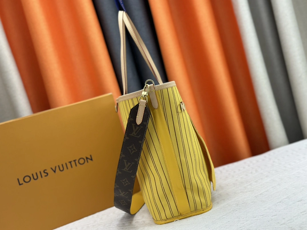 Resilient 7746 Louis Vuitton AAA Quality Shoulder Bags For Women