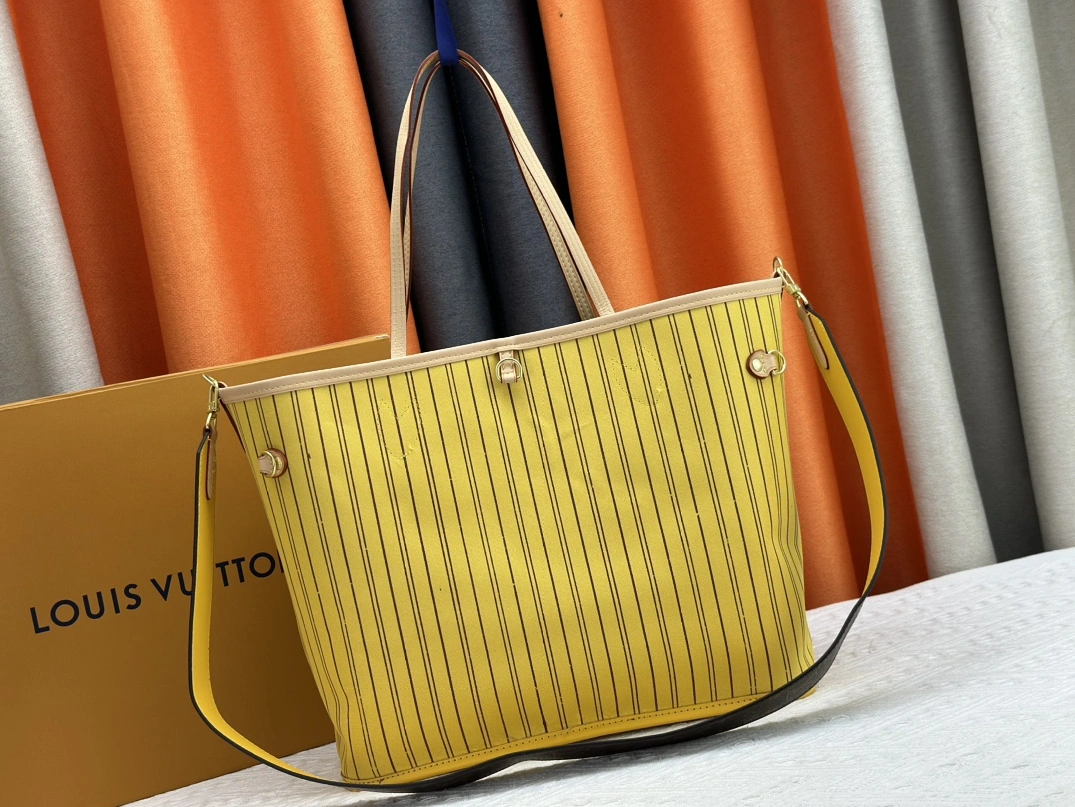 Resilient 7746 Louis Vuitton AAA Quality Shoulder Bags For Women - Image 3