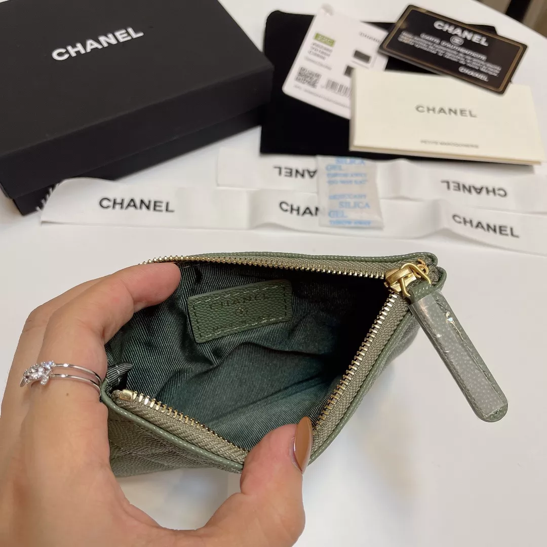 Sleek 3563 Chanel Wallets - Image 8