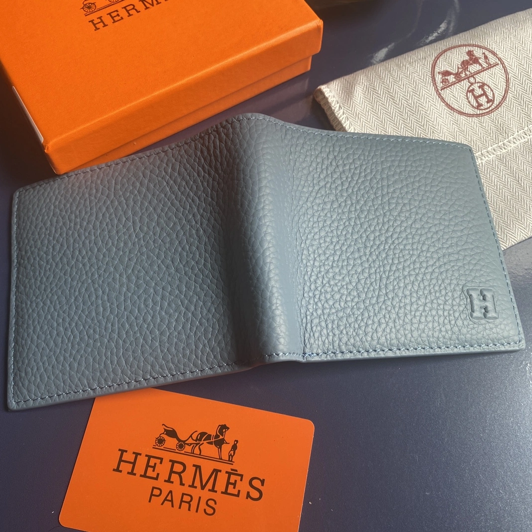 Sleek 9235 Hermes Wallet For Unisex - Image 3
