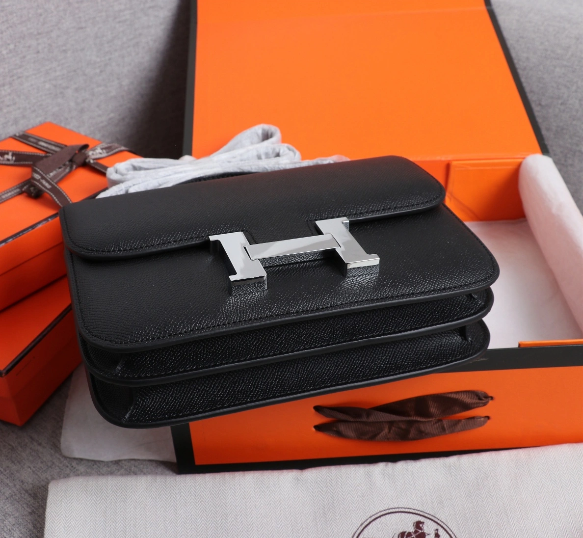 SmartChoice 9302 Hermes AAA Quality Messenger Bags For Women - Image 3