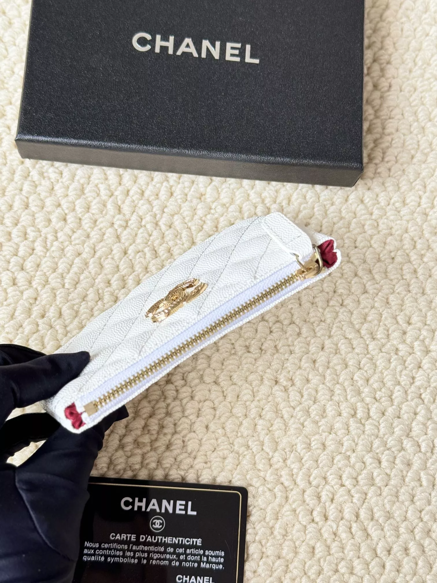 Sophisticated 1353 Chanel Card Case - Image 3
