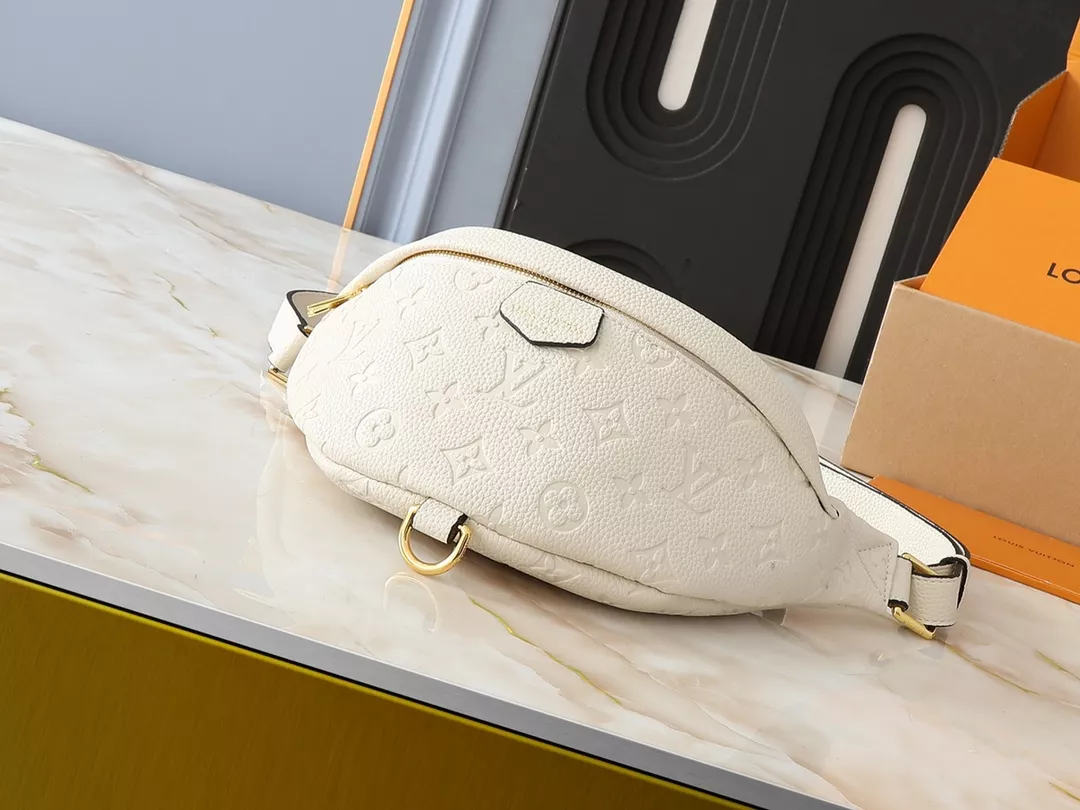 Sophisticated 3937 Louis Vuitton LV AAA Quality Belt Bags For Unisex - Image 4
