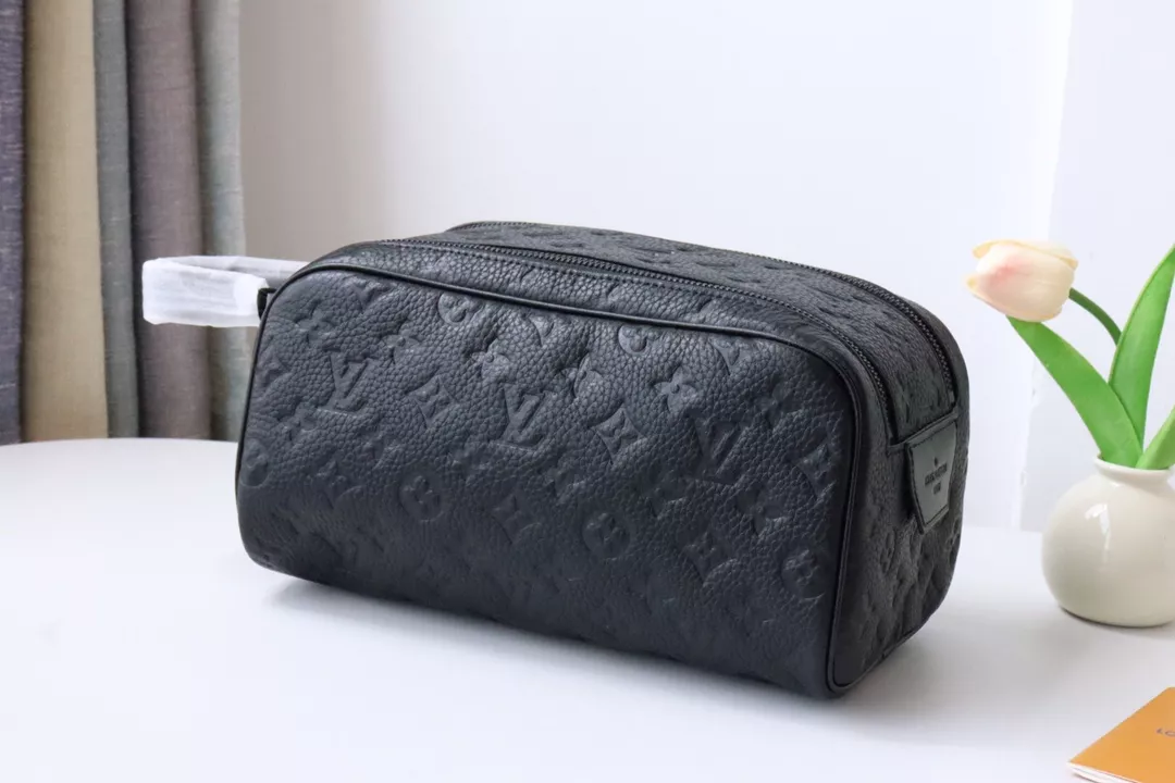 StreetReady 5020 Louis Vuitton AAA Quality Handbags - Image 3