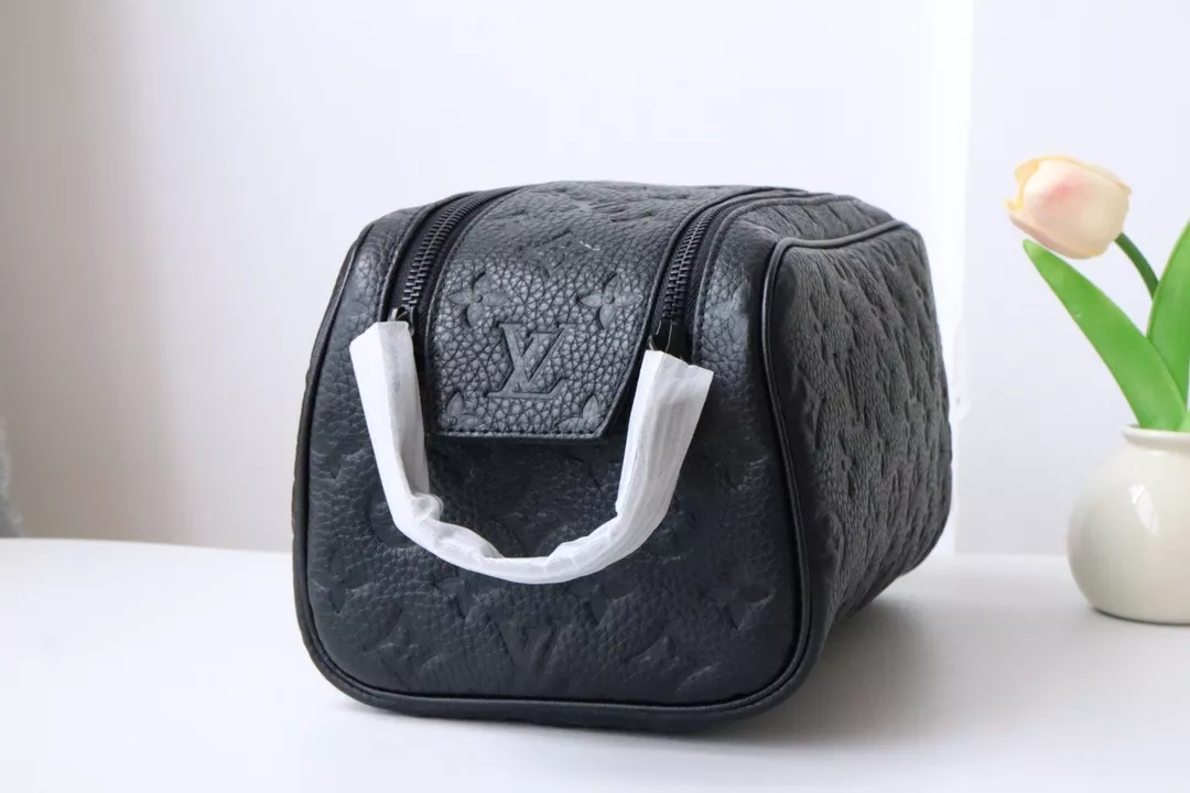 StreetReady 5020 Louis Vuitton AAA Quality Handbags - Image 5