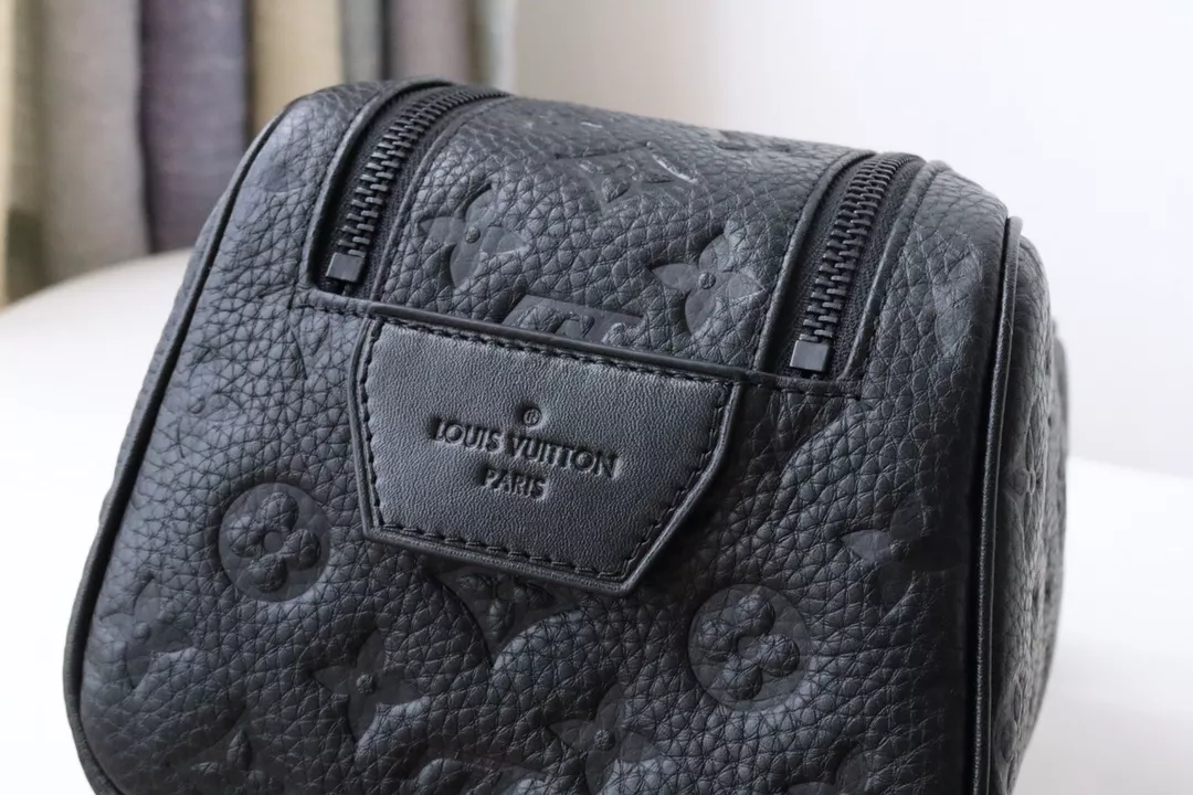 StreetReady 5020 Louis Vuitton AAA Quality Handbags - Image 7