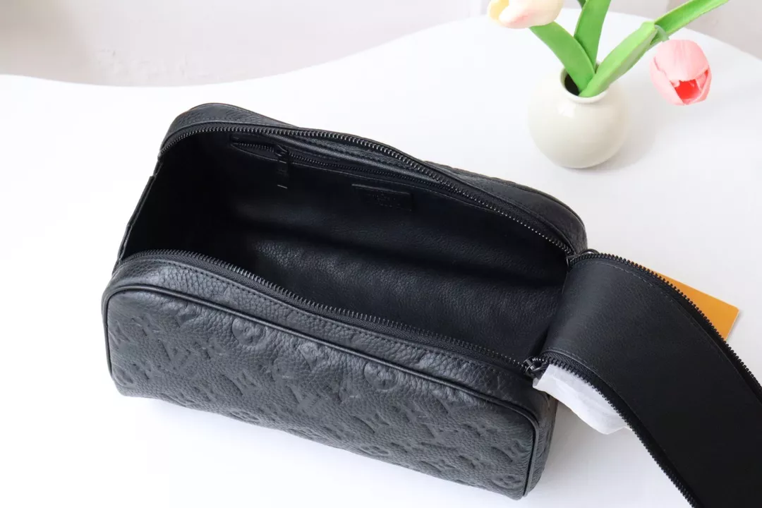 StreetReady 5020 Louis Vuitton AAA Quality Handbags - Image 8