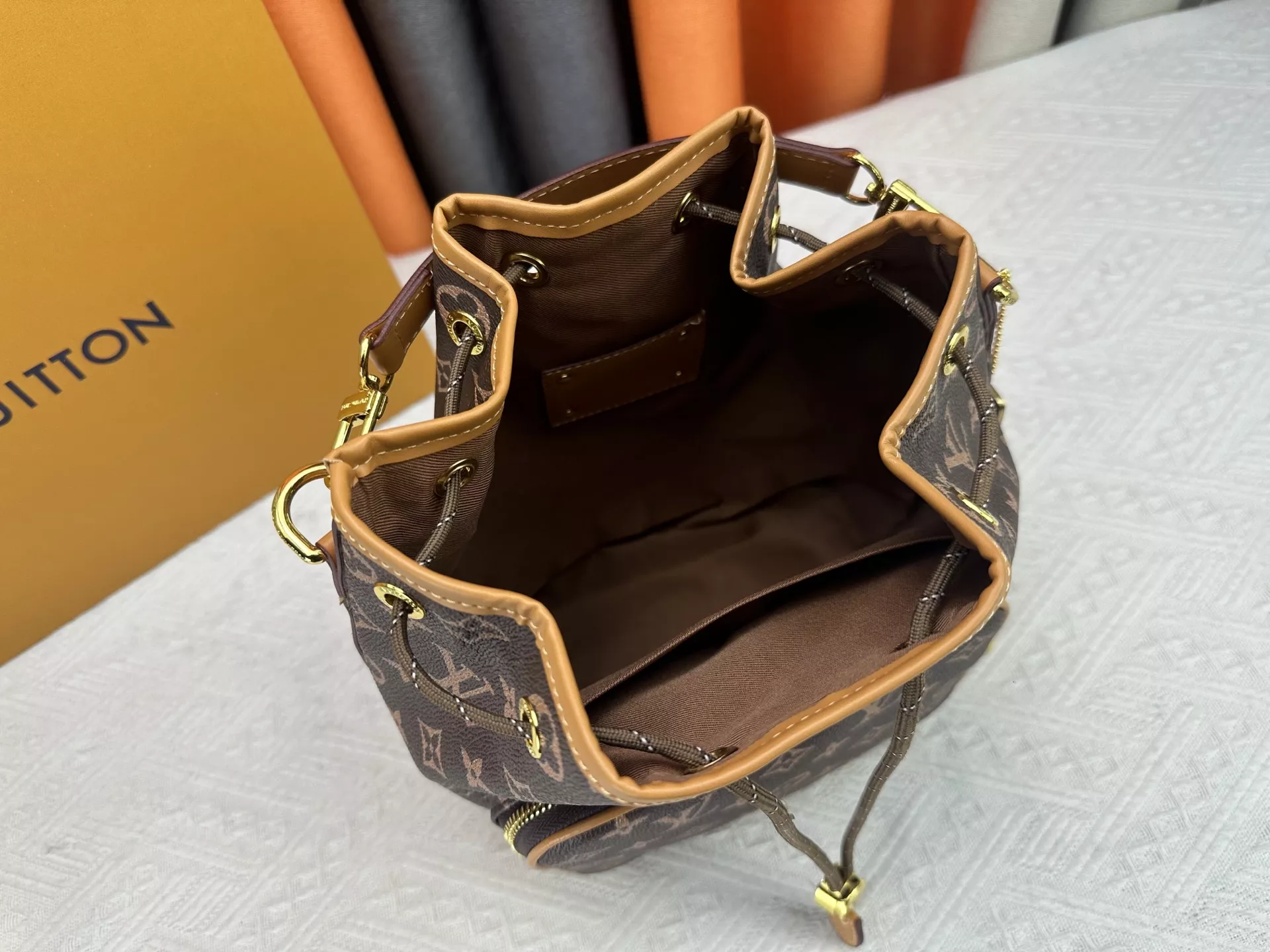 StreetReady 5283 Louis Vuitton AAA Quality Messenger Bags For Women - Image 8