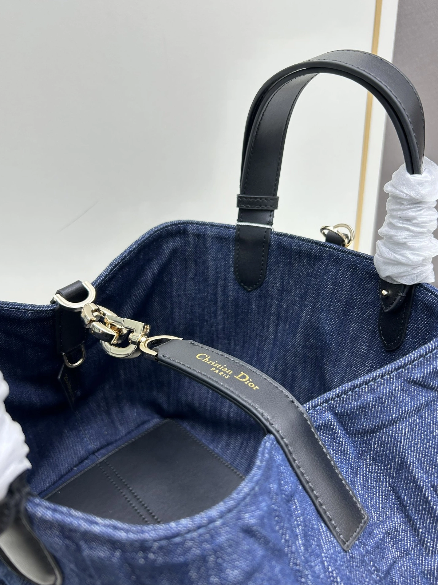 StreetReady 8475 Christian Dior AAA Quality Handbags For Women - Image 7