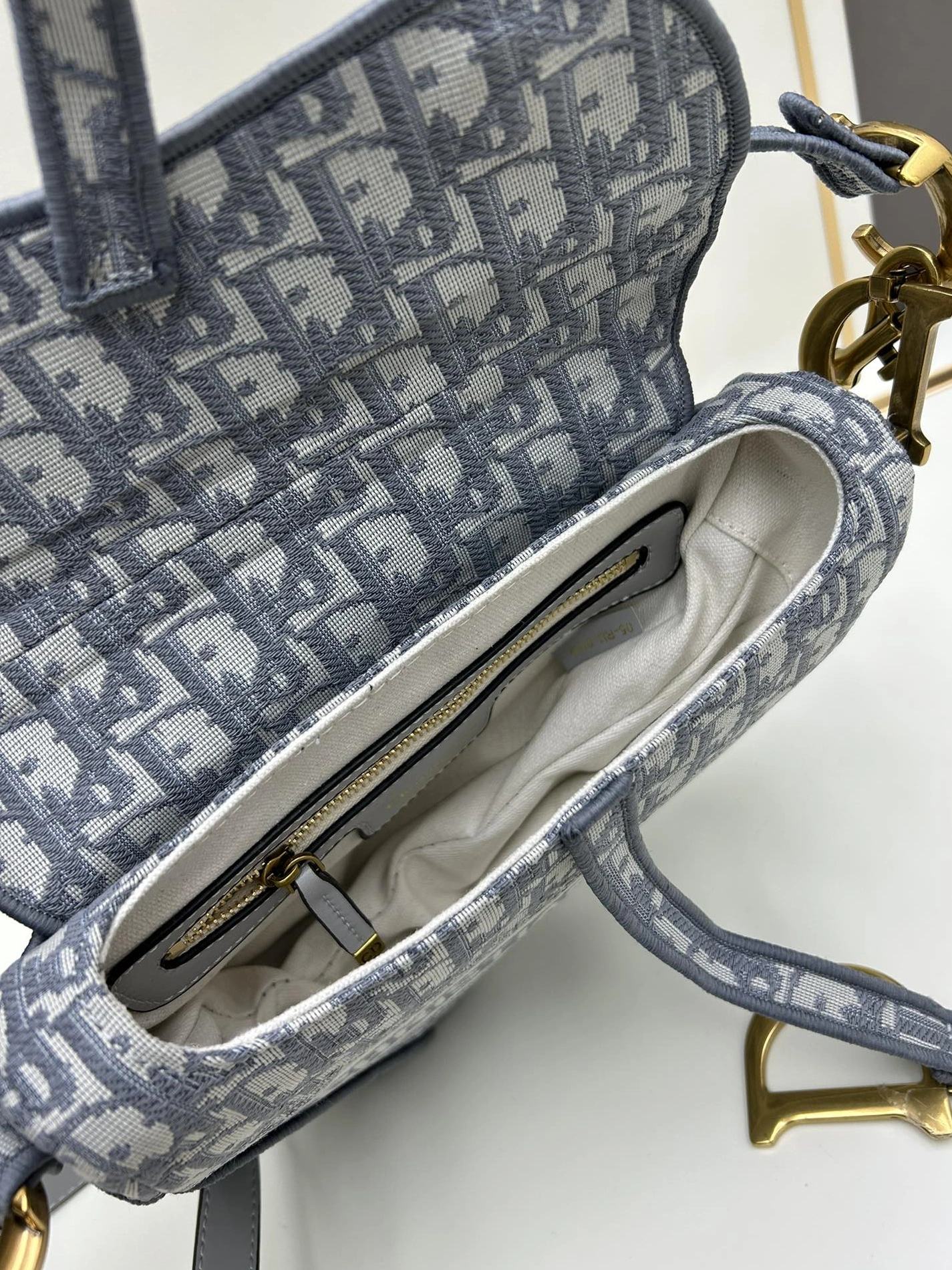 Stylish 307 Christian Dior AAA Quality Messenger Bags For Women - Image 7