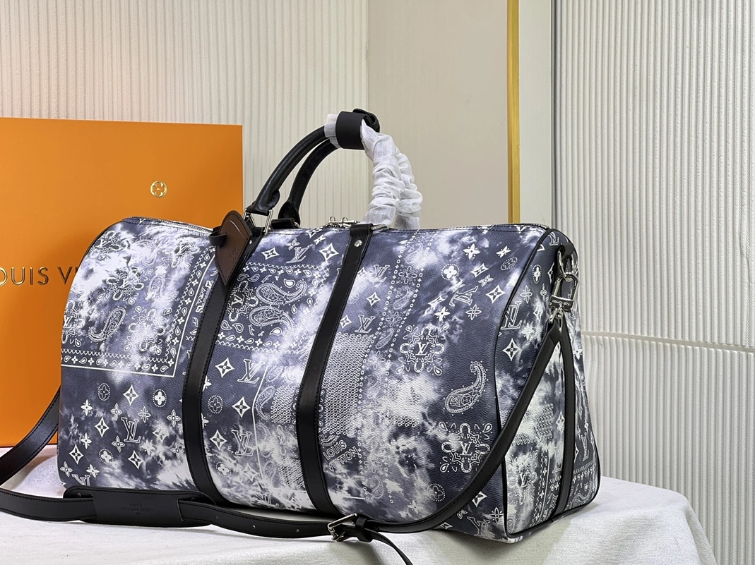 Stylish 8928 Louis Vuitton Travel Bags