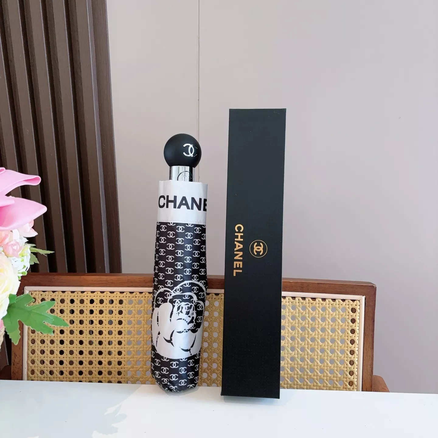 Timeless 5720 Chanel Umbrellas - Image 3