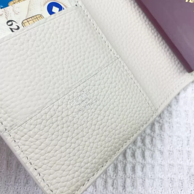 Trendsetting 2912 Hermes Card Case - Image 4