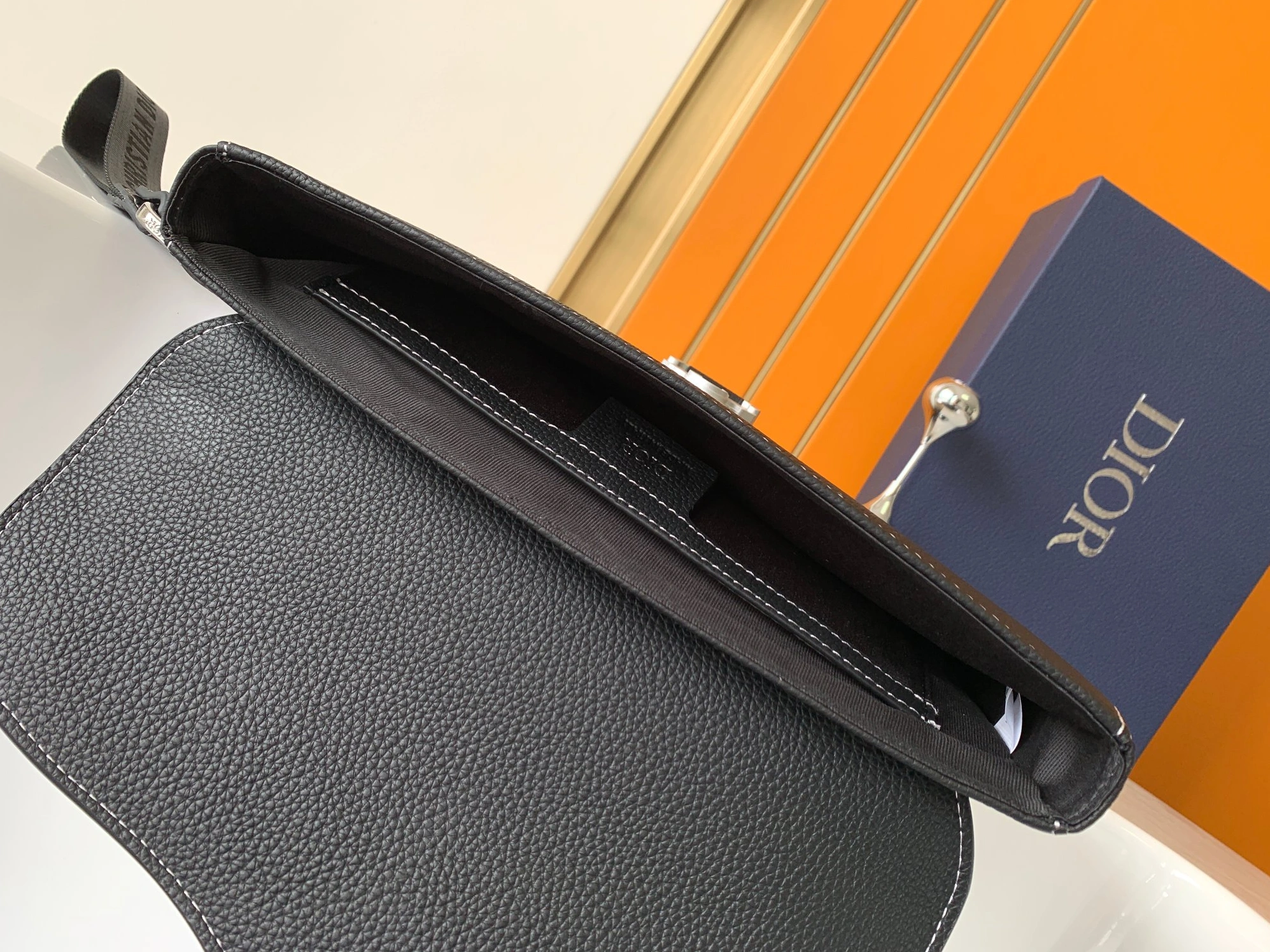 Trendsetting 7229 Christian Dior AAA Man Wallets - Image 6