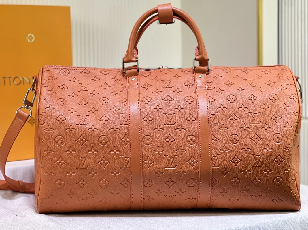 Unique 2663 Louis Vuitton Travel Bags - Image 6