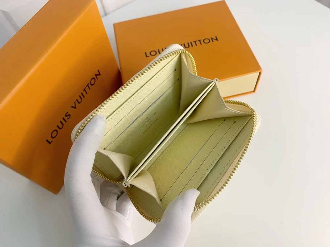 Unique 3680 Louis Vuitton LV Wallets - Image 4