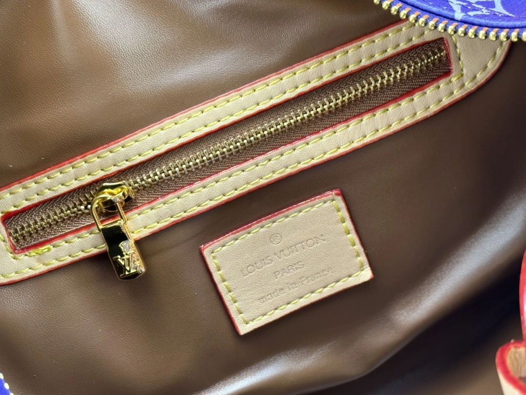 Unique 4084 Louis Vuitton AAA Quality Handbags For Women - Image 7