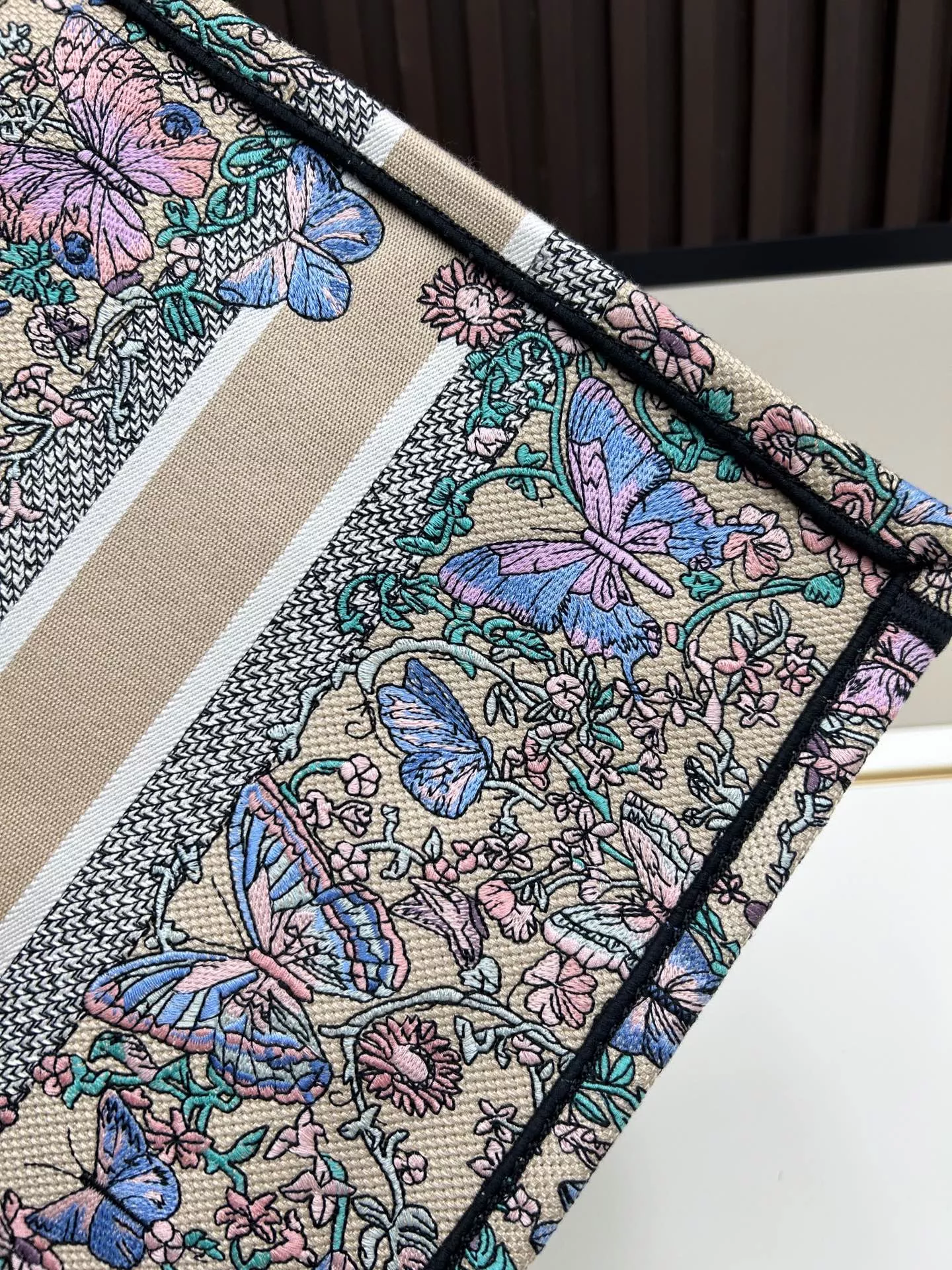 Unique 6306 Christian Dior AAA Quality Tote-Handbags For Women - Image 6