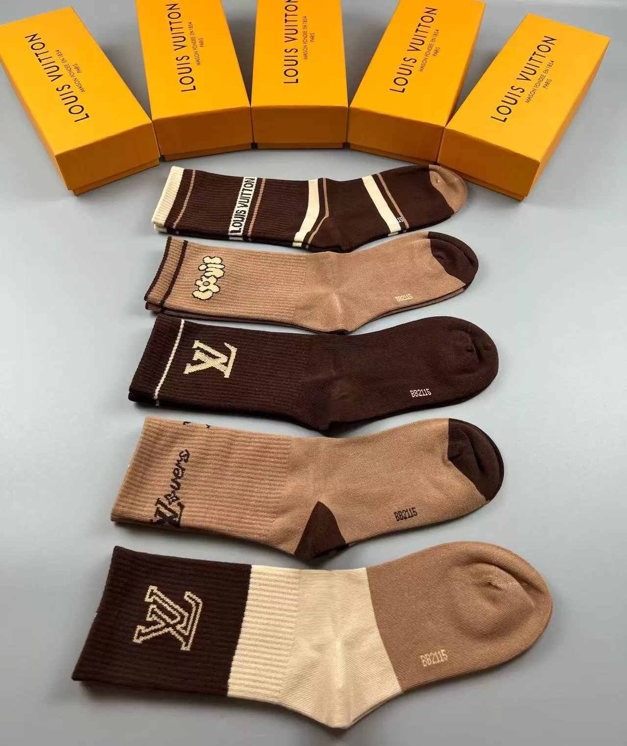 UrbanStyle 2573 Louis Vuitton LV Socks For Women - Image 6