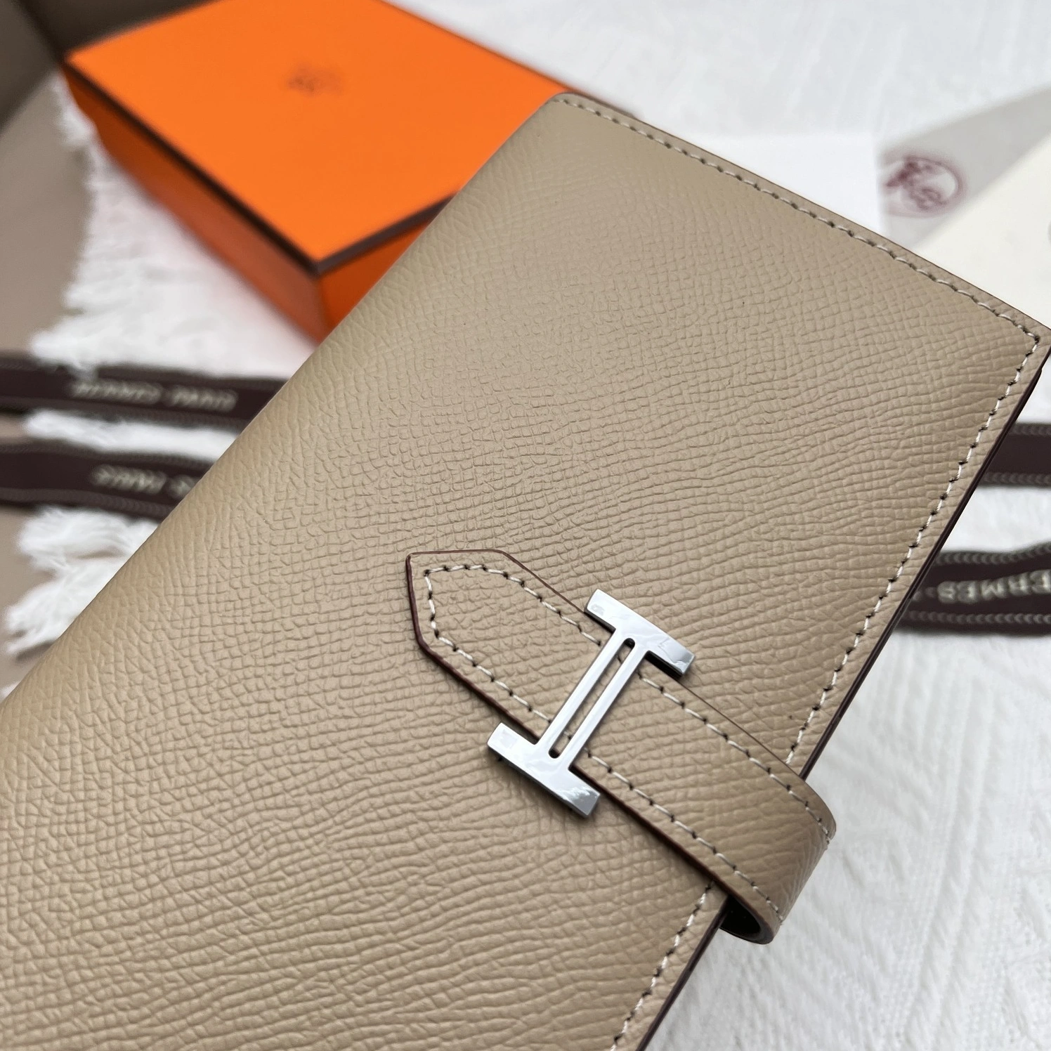 UrbanStyle 6398 Hermes AAA Quality Wallets - Image 5