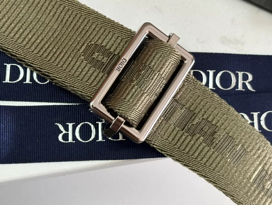 Versatile 5209 Christian Dior AAA Man Messenger Bags - Image 7