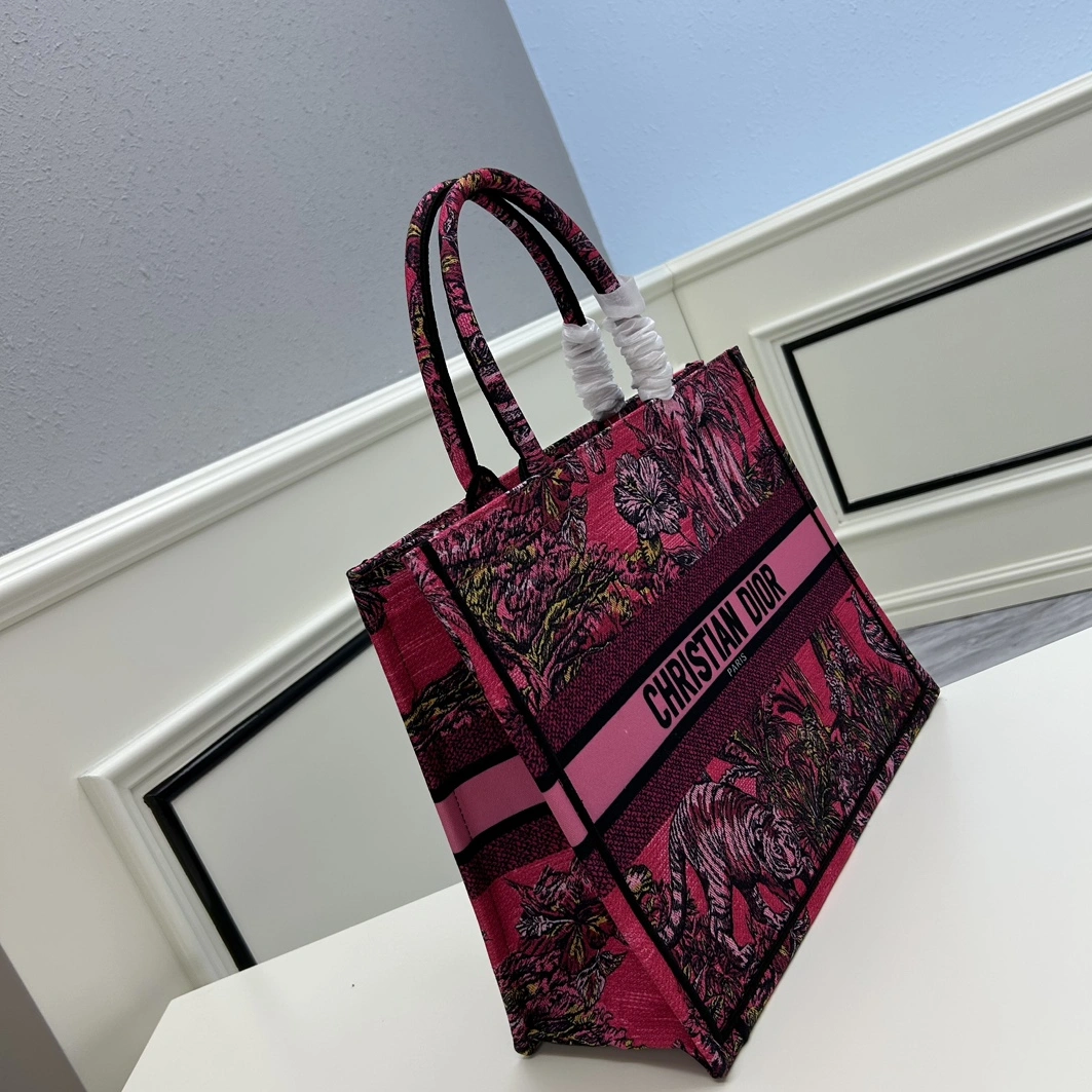 Vibrant 3460 Christian Dior AAA Quality Tote-Handbags For Women