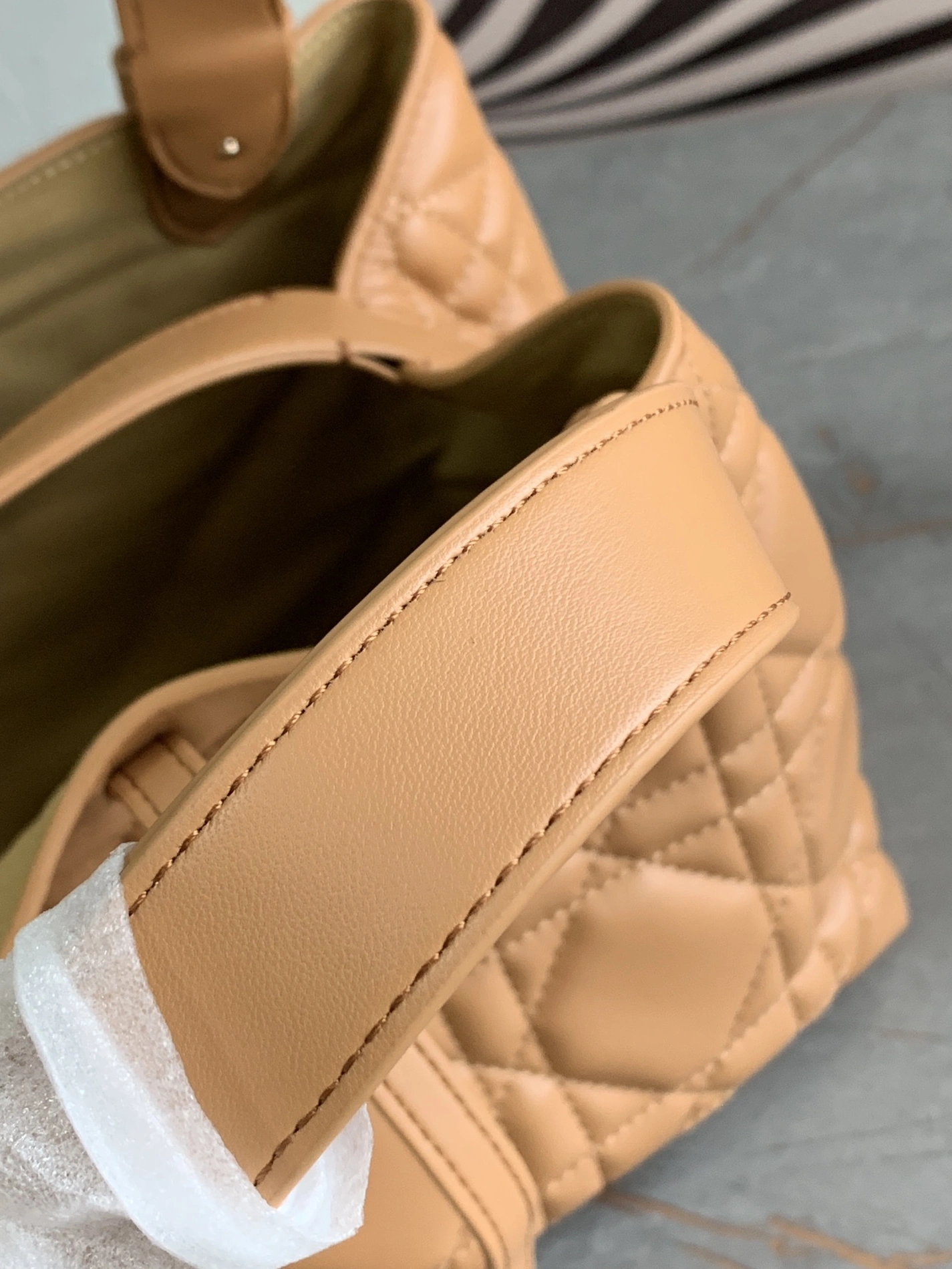 Vibrant 5850 Christian Dior AAA Quality Handbags For Women - Image 6