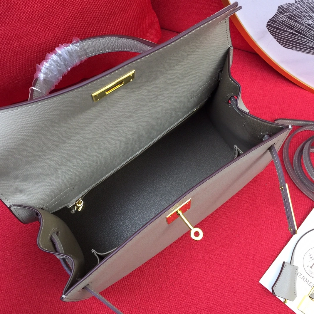 Vibrant 6500 Hermes AAA Quality Handbags For Women - Image 6