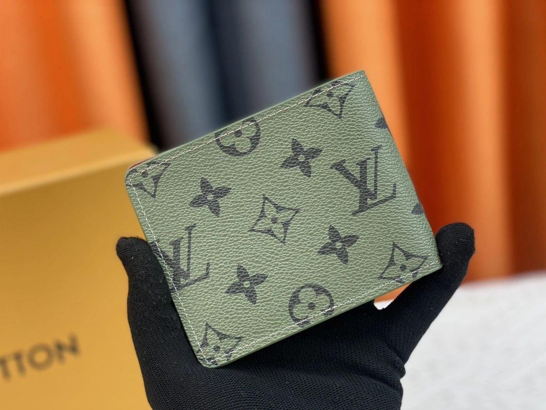 Vibrant 8308 Louis Vuitton LV Wallets For Unisex