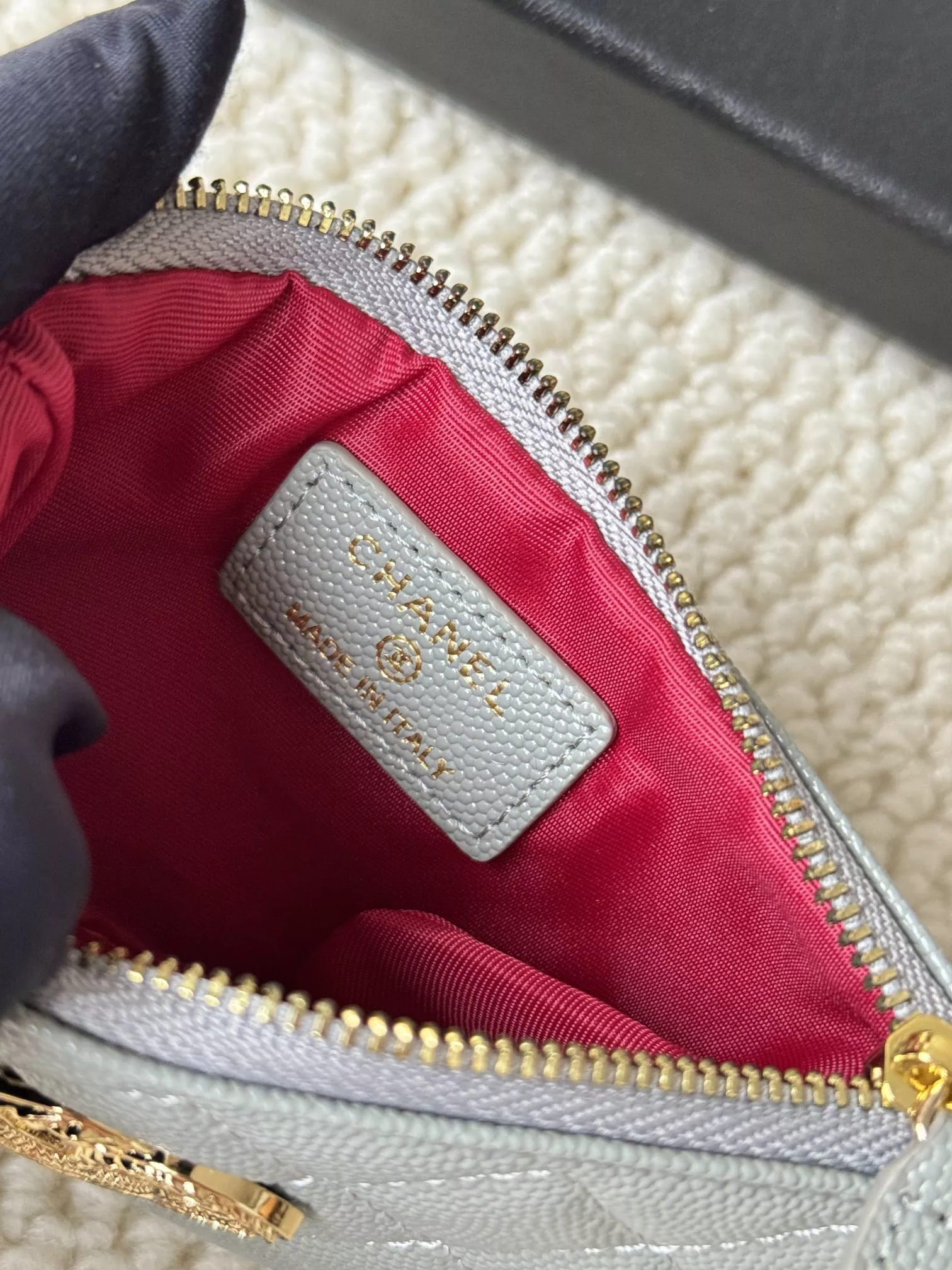 WellDesigned 5072 Chanel Card Case - Image 6