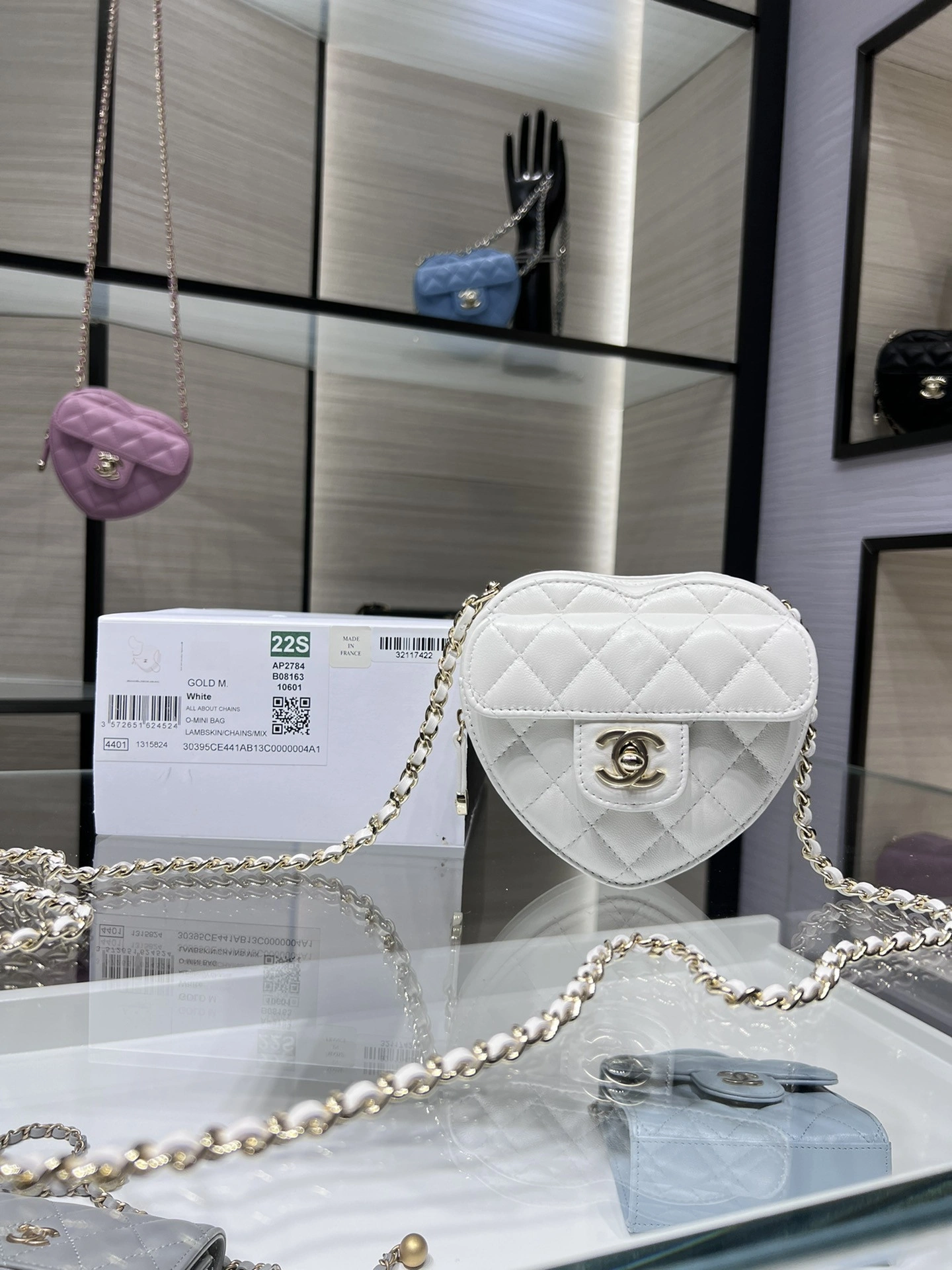 Comfortable CHANEL HEART CHANELUTCH WITH CHAIN 1775 - Image 4