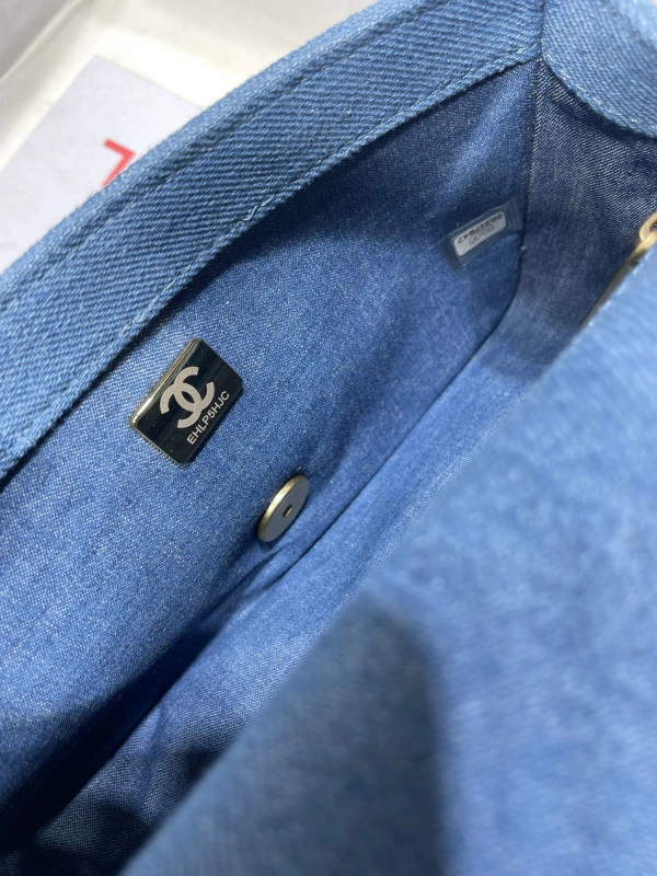 CHANEL FLAP BAG Fashionable 538 - Image 8