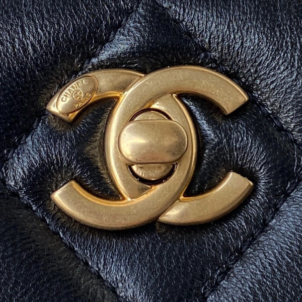 CHANEL SMALL HOBO BAG Popular 241 - Image 9