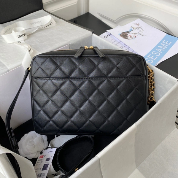 ModernLook CHANEL camera bag 1664 - Image 3